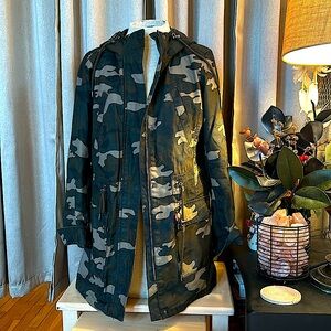Official LEVI STRAUSS 3/4 Fishtail Hooded Camo Jacket